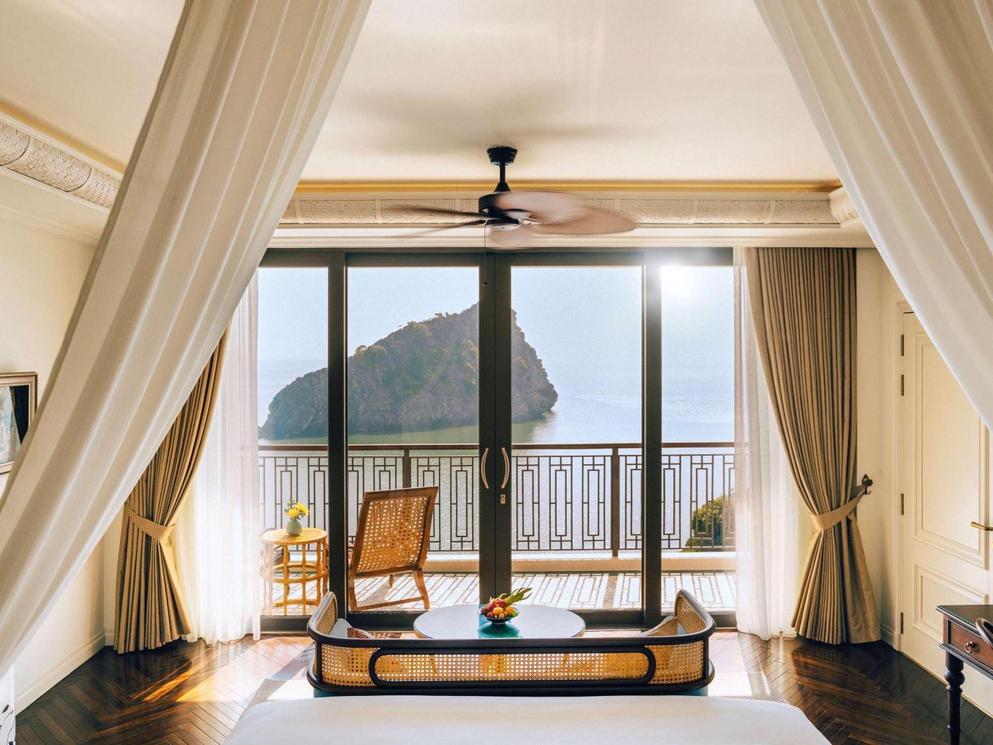Hotel Perle D'Orient Cat Ba - Mgallery Chan Chau エクステリア 写真